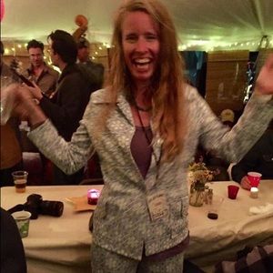 Meet your Posher, Caroline